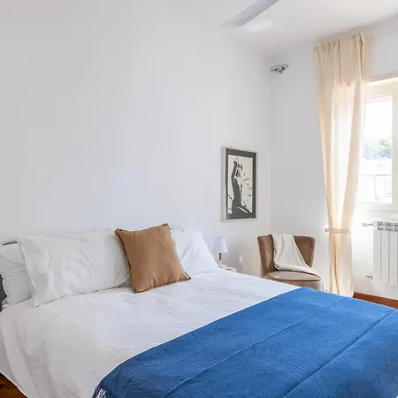 Spaziosa Villa Con Piscina, Bbq E Campi Da Tennis