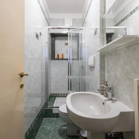 Spaziosa Villa Con Piscina, Bbq E Campi Da Tennis Villa