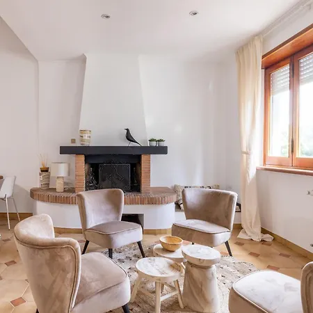 Spaziosa Villa Con Piscina, Bbq E Campi Da Tennis *